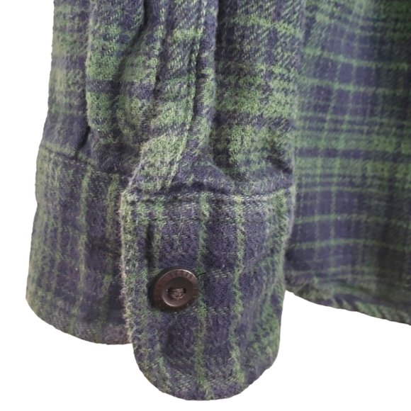 Men's Levi's Red Tag Flannel shirt. Blue Green plaid. LG - Picture 8 of 12